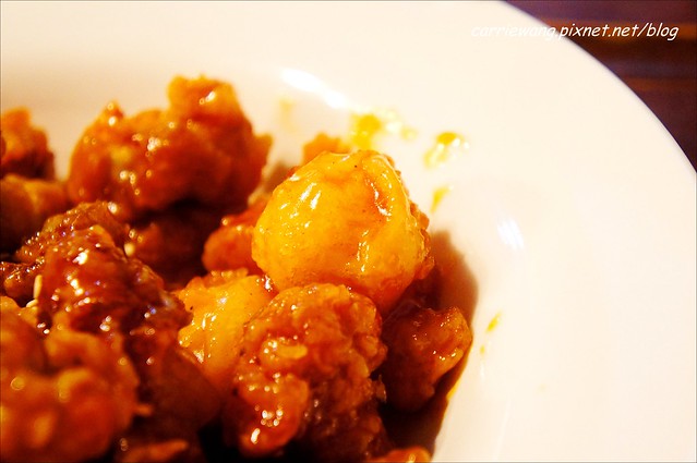 朴大哥的韓式炸雞店:逢甲夜市人氣美食,初雪的日子,學韓劇”來自星星的你”中,千頌伊吃炸雞配啤酒… @飛天璇的口袋