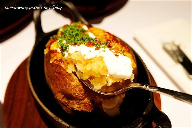 台中南屯|MEAT GQ Steak 橡木炙烤牛排館,牛排教父的最新力作,台中米其林餐盤推薦 @飛天璇的口袋