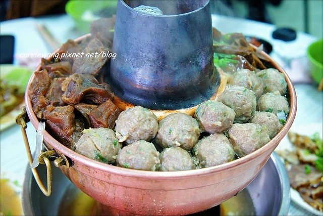 台中南屯|清真恩德元餃子館.台中鍋烤節巷弄美食組第一名,老饕必點牛肉丸火鍋 @飛天璇的口袋
