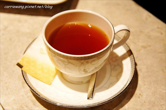 【台中美食推薦】金典鐵板燒。牛肉還不錯吃,只是變化性不大,用餐券的話比較划算~ @飛天璇的口袋