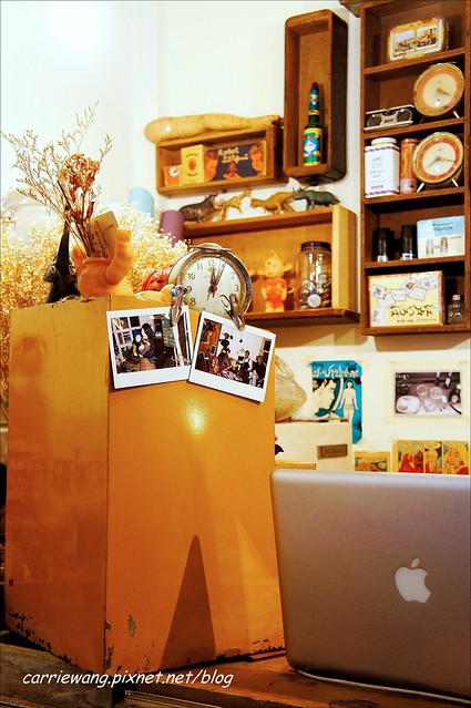 【台中下午茶】貪吃鬼(食いしん坊)。老宅改建的餐廳,座落在隱敝的巷弄間,裡面有濃濃的雜貨風,還有提供限量手作甜點 @飛天璇的口袋