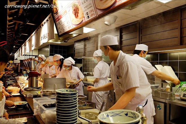 【台中日式烏龍麵】丸龜製麵。從日本來的讚岐烏龍麵,麵條古溜又有嚼勁@新光三越12F @飛天璇的口袋