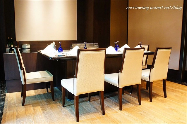 【台中美食推薦】金典鐵板燒。牛肉還不錯吃,只是變化性不大,用餐券的話比較划算~ @飛天璇的口袋