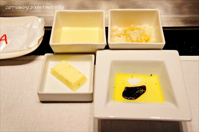 【台中美食推薦】金典鐵板燒。牛肉還不錯吃,只是變化性不大,用餐券的話比較划算~ @飛天璇的口袋