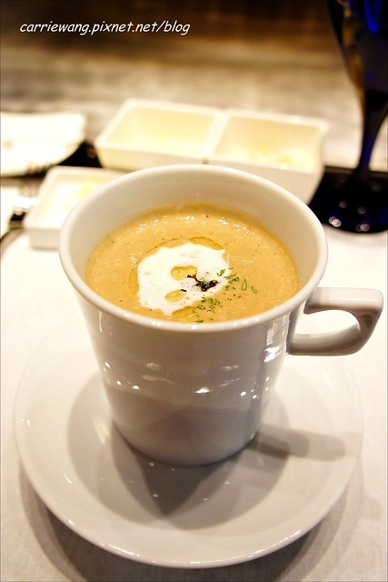 【台中美食推薦】金典鐵板燒。牛肉還不錯吃,只是變化性不大,用餐券的話比較划算~ @飛天璇的口袋