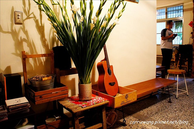 【台中下午茶推薦】5春咖啡。老宅新思維,只賣單品咖啡還有手作甜點,個性老闆傳遞簡單溫度 @飛天璇的口袋