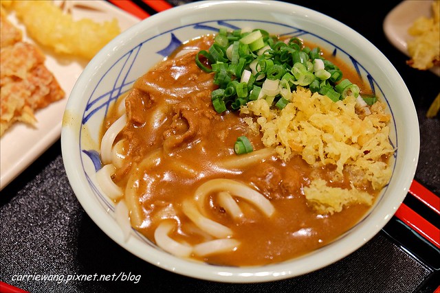 【台中日式烏龍麵】丸龜製麵。從日本來的讚岐烏龍麵,麵條古溜又有嚼勁@新光三越12F @飛天璇的口袋