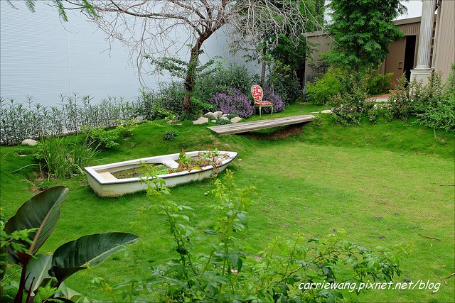 Buka這一隻熊:台中的世外桃源,外拍的好地方,旁邊還有雜貨店 @飛天璇的口袋