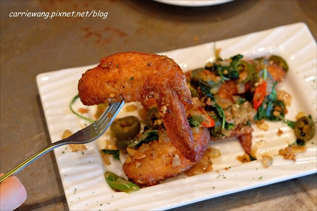 【台中異國料理】帽子南義料理啤酒餐廳.Tapa Loca。正宗義式風味餐廳,啤酒高達120多種,一起來瘋世足吧! @飛天璇的口袋