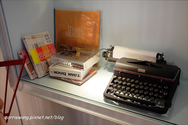 Buka這一隻熊:台中的世外桃源,外拍的好地方,旁邊還有雜貨店 @飛天璇的口袋