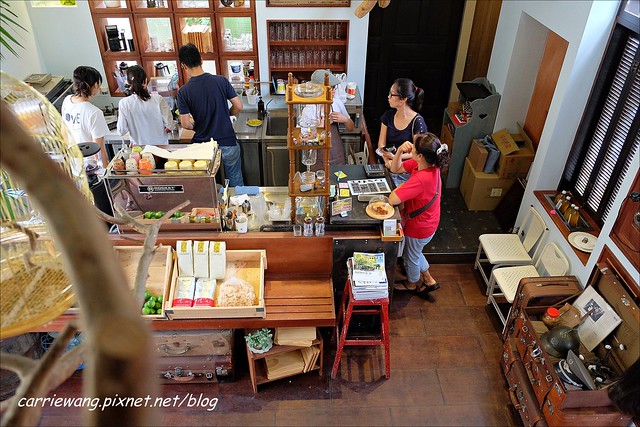 Buka這一隻熊:台中的世外桃源,外拍的好地方,旁邊還有雜貨店 @飛天璇的口袋