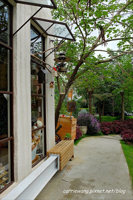 Buka這一隻熊:台中的世外桃源,外拍的好地方,旁邊還有雜貨店 @飛天璇的口袋