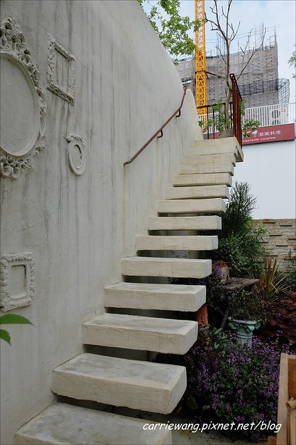 Buka這一隻熊:台中的世外桃源,外拍的好地方,旁邊還有雜貨店 @飛天璇的口袋