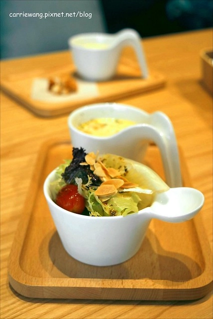 【台中輕食餐廳】喬茵是媽媽.Joyce Mom。空間悠閒舒適,fusion創意料理,以麵包為主食 @飛天璇的口袋