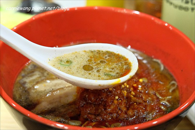 【台中拉麵推薦】博多一風堂拉麵。從日本九州來的原味拉麵,辣肉味噌口味濃郁夠勁@台中新光三越9F @飛天璇的口袋