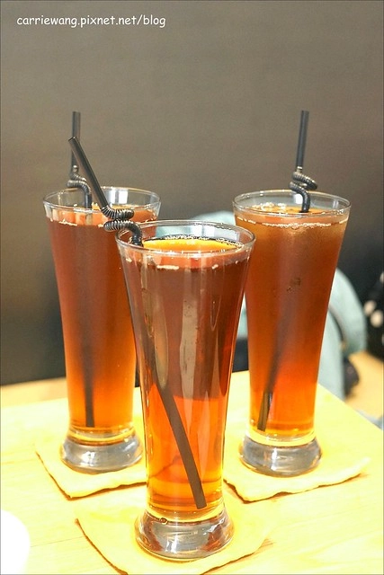 【台中輕食餐廳】喬茵是媽媽.Joyce Mom。空間悠閒舒適,fusion創意料理,以麵包為主食 @飛天璇的口袋