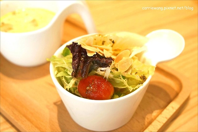 【台中輕食餐廳】喬茵是媽媽.Joyce Mom。空間悠閒舒適,fusion創意料理,以麵包為主食 @飛天璇的口袋