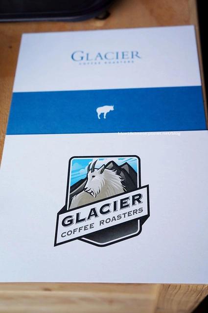 【台中下午茶】冰河咖啡.Glacier Coffee Roasters。很有北歐風情的咖啡館,環境寬敞舒適,使用有情門傢俱,甜點也不錯吃 @飛天璇的口袋