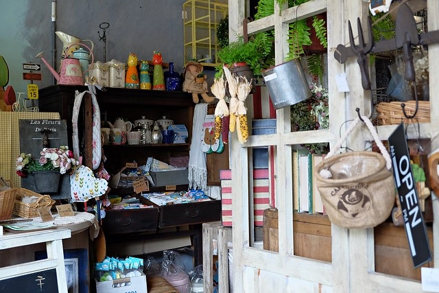 【台中下午茶】小戶人家雜貨專賣店/遇印點心坊。濃濃鄉村風的雜貨舖,還有手作甜點,品嚐午后的小確幸 @飛天璇的口袋