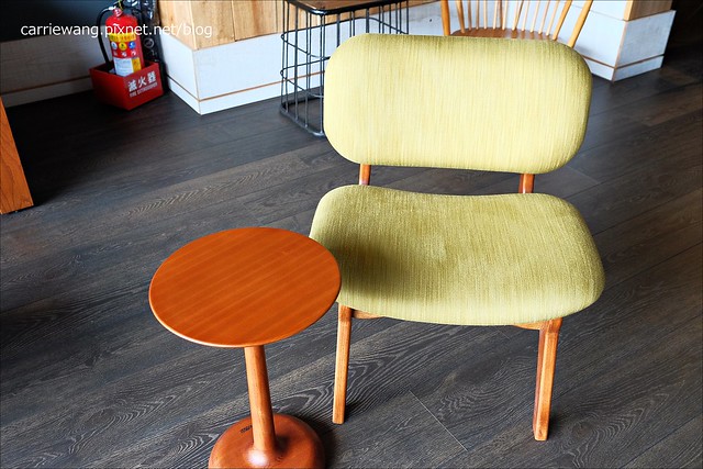 【台中下午茶】冰河咖啡.Glacier Coffee Roasters。很有北歐風情的咖啡館,環境寬敞舒適,使用有情門傢俱,甜點也不錯吃 @飛天璇的口袋