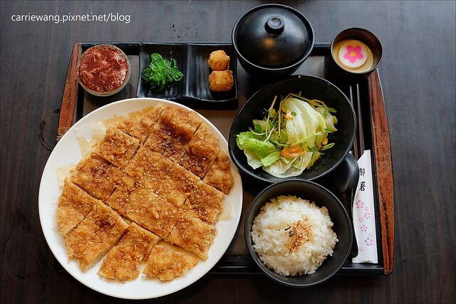 【嘉義旅遊景點】嘉義小吃美食一日遊懶人包推薦。焱鬼鍋燒專門店+仁義潭水庫+阿里山觸口遊客中心+天長地久橋+美可現打果汁+黑輪國小+玉山旅社咖啡+北門車站+蔡家綠豆湯+檜意森活村+櫻井家 @飛天璇的口袋