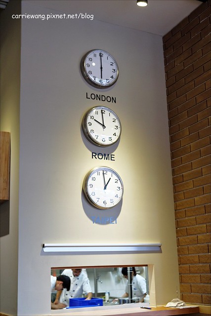 【台中早午餐.下午茶】豆子廚房.Doob2 Restaurant。滿滿兔子的豆子咖啡,逢甲三店餐點和環境質感都大大提升 @飛天璇的口袋