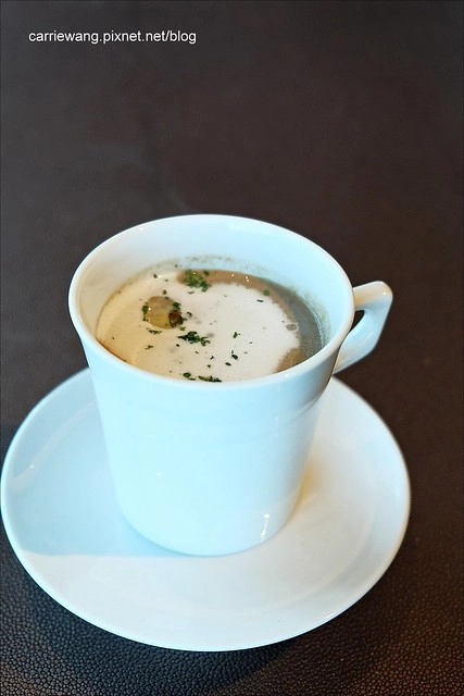 【台中高級餐廳】蘿拉牛排館.Laura’s Steak House@金典酒店12F。環境很好、服務很好、求婚慶生的好地方 @飛天璇的口袋