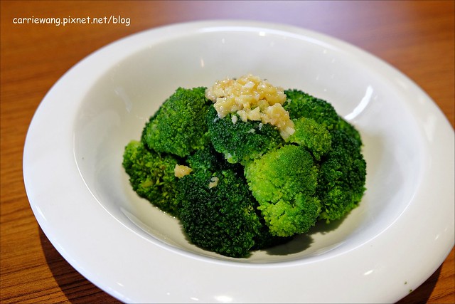 【台中早午餐.下午茶】豆子廚房.Doob2 Restaurant。滿滿兔子的豆子咖啡,逢甲三店餐點和環境質感都大大提升 @飛天璇的口袋