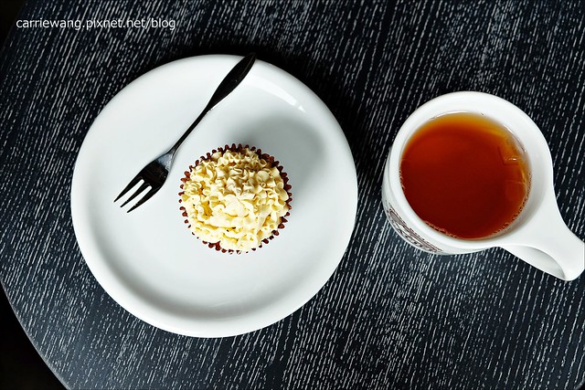 【台中下午茶】冰河咖啡.Glacier Coffee Roasters。很有北歐風情的咖啡館,環境寬敞舒適,使用有情門傢俱,甜點也不錯吃 @飛天璇的口袋