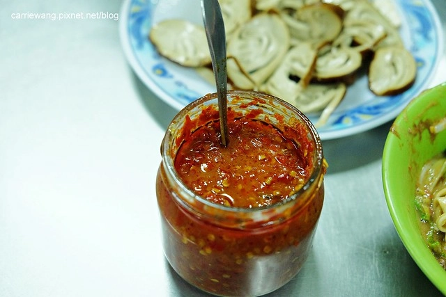 【台中中區】柳川素食麵,第二市場人氣嗆嗆滾的素食麵攤,晚上才有營業,便宜好吃CP值也高 @飛天璇的口袋