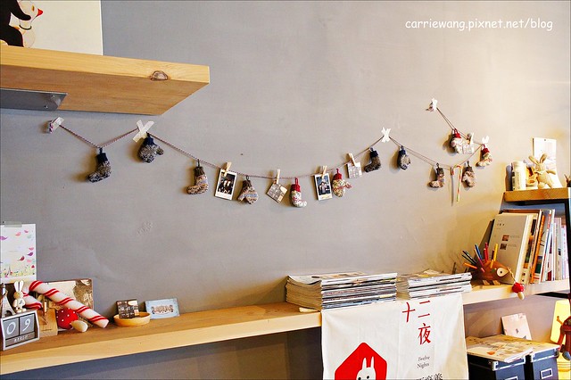 【台中下午茶】緩日子 Café.Un jour libre。精明商圈小巧咖啡館,輕鬆悠閒的環境,戚風蛋糕清爽好吃 @飛天璇的口袋