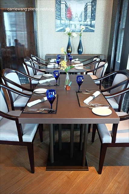 【台中高級餐廳】蘿拉牛排館.Laura’s Steak House@金典酒店12F。環境很好、服務很好、求婚慶生的好地方 @飛天璇的口袋