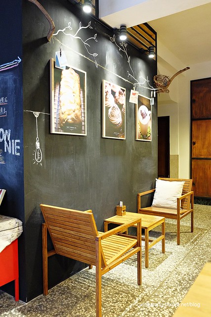 【台中下午茶推薦】Lady Sasa手作甜點.家常輕食。中區商圈巷弄間溫馨咖啡館,還有可愛的貓咪拉花咖啡 @飛天璇的口袋