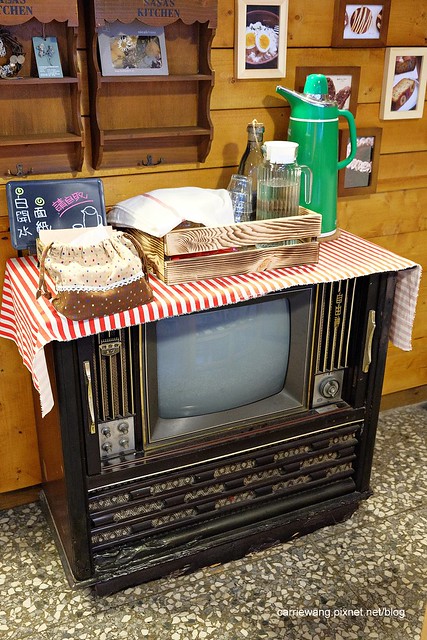 【台中下午茶推薦】Lady Sasa手作甜點.家常輕食。中區商圈巷弄間溫馨咖啡館,還有可愛的貓咪拉花咖啡 @飛天璇的口袋