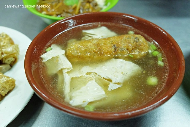 【台中中區】柳川素食麵,第二市場人氣嗆嗆滾的素食麵攤,晚上才有營業,便宜好吃CP值也高 @飛天璇的口袋