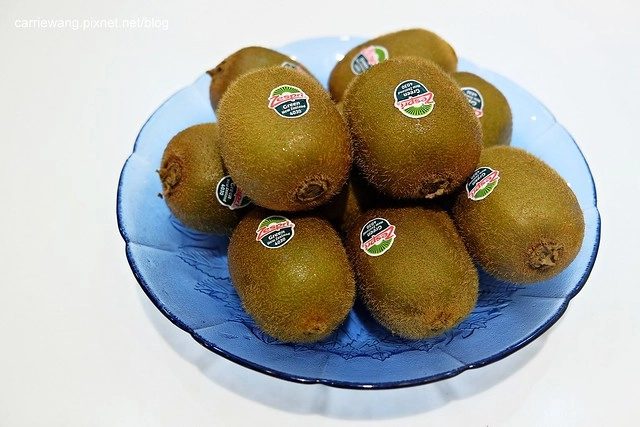 【台中飲品推薦】ikiwi趣味果飲。使用當季新鮮水果,手搖飲料也可以喝的很健康,還有 $29元最優惠的當季好康 @飛天璇的口袋