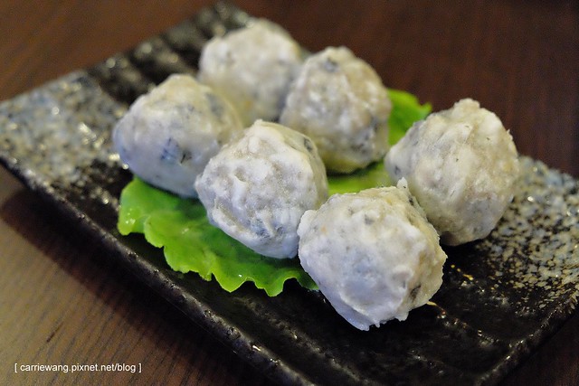 【台中火鍋推薦】小肥牛蒙古鍋@公益店。富含pitera天然酵母菌的酸白酒粕鍋好吃又清爽,10/17全省統一上市,讓暖暖的一鍋溫暖你的冬天吧! @飛天璇的口袋