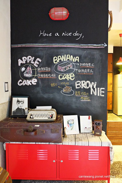 【台中下午茶推薦】Lady Sasa手作甜點.家常輕食。中區商圈巷弄間溫馨咖啡館,還有可愛的貓咪拉花咖啡 @飛天璇的口袋