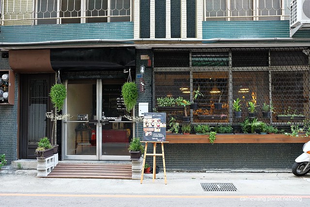 【台中下午茶推薦】Lady Sasa手作甜點.家常輕食。中區商圈巷弄間溫馨咖啡館,還有可愛的貓咪拉花咖啡 @飛天璇的口袋