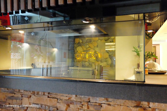 【台中火鍋推薦】小肥牛蒙古鍋@公益店。富含pitera天然酵母菌的酸白酒粕鍋好吃又清爽,10/17全省統一上市,讓暖暖的一鍋溫暖你的冬天吧! @飛天璇的口袋