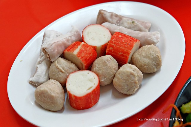 【台中火鍋推薦】小瀋陽酸菜白肉鍋。有濃濃的媽媽味,小菜表現很出色,老闆娘心情好會多招待私房料理 @飛天璇的口袋