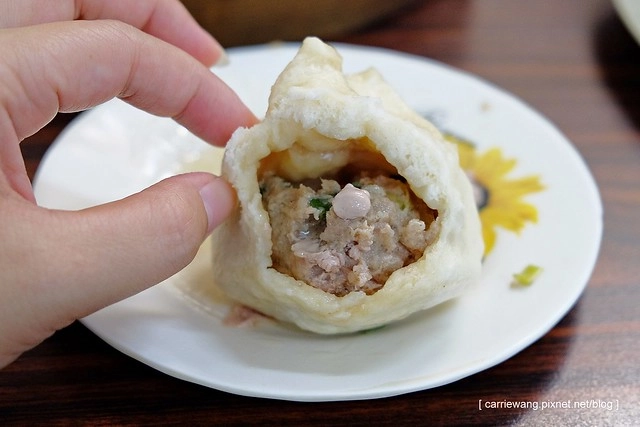 台中北區|天津小狗子湯包豆漿店.台中三大湯包店之一,小心不要被噴汁了 @飛天璇的口袋