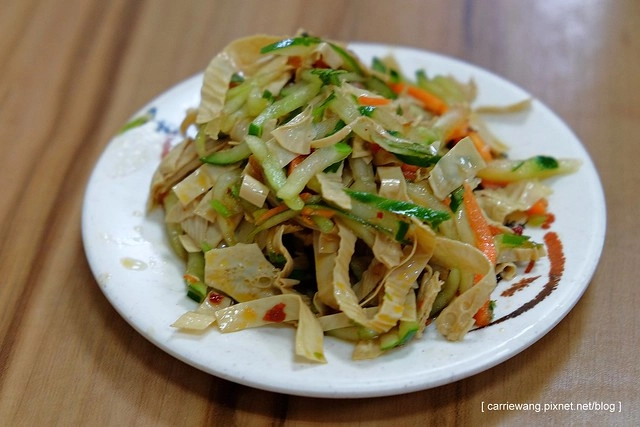 台中西屯|曉明湯包.台中人的宵夜美食,凌晨開賣的湯包 @飛天璇的口袋