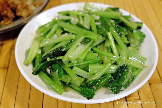 五年酒班炭火串燒|忠孝夜市裡平價的燒烤美味,冬天限定北海道石狩鍋推薦必點,三五好友聚餐的好地方 @飛天璇的口袋