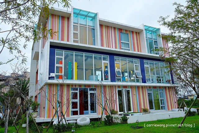 【宜蘭民宿推薦】羅東.調色盤築夢會館 La Palette。具設計感與現代感的溫馨民宿,外觀色彩鮮艷明亮,內部裝潢時尚浪漫 @飛天璇的口袋