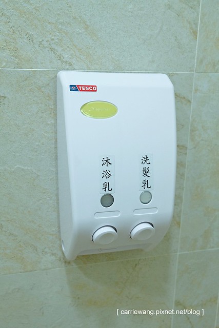 【台南民宿推薦】月門金鑽咖啡民宿。台南中西區新開幕的咖啡民宿,簡單新穎,地理位子好,緊鄰國華街,附近小吃美食林立 @飛天璇的口袋