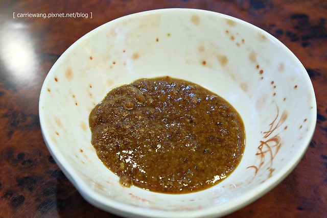 【台中小火鍋推薦】櫻鍋火鍋城。環境雖然老舊,但是肉品會先爆香,湯頭鮮美好喝,賣的都是熟客,還滿推薦的哦! @飛天璇的口袋