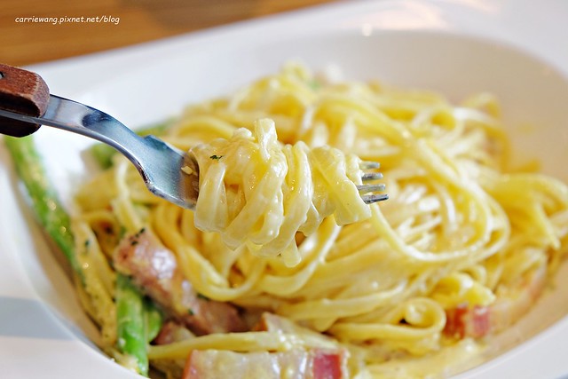 【台中美食推薦】鹽與胡椒餐館.Salt & Pepper Restaurant。選用精選食材,餐點很有水準,特別推薦隱藏版菜單 @飛天璇的口袋