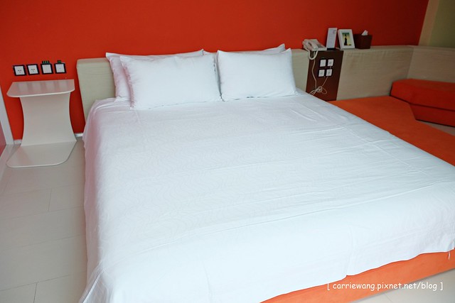 【宜蘭民宿推薦】羅東.調色盤築夢會館 La Palette。具設計感與現代感的溫馨民宿,外觀色彩鮮艷明亮,內部裝潢時尚浪漫 @飛天璇的口袋