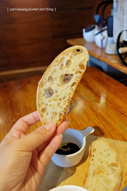 【台北義大利麵推薦】黑米Café-Bistro。位於松山菸廠附近的人氣美食餐廳,餐點美味價格合理 @飛天璇的口袋